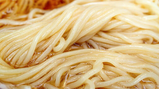 セブンイレブンで「飯田商店」と「とみ田」が冷凍麺に! 500円の価格も強気な商品の味はいかにの画像6