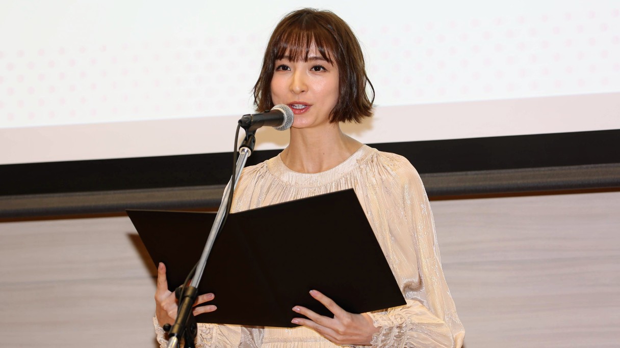 篠田麻里子が「人間不信」を告白…バラエティ復帰にチョコプラの番組を選んだワケの画像1