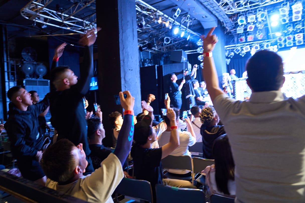 激突!地下格団体抗争戦―血しぶきと気炎に染まった喧嘩バトルの全貌の画像19