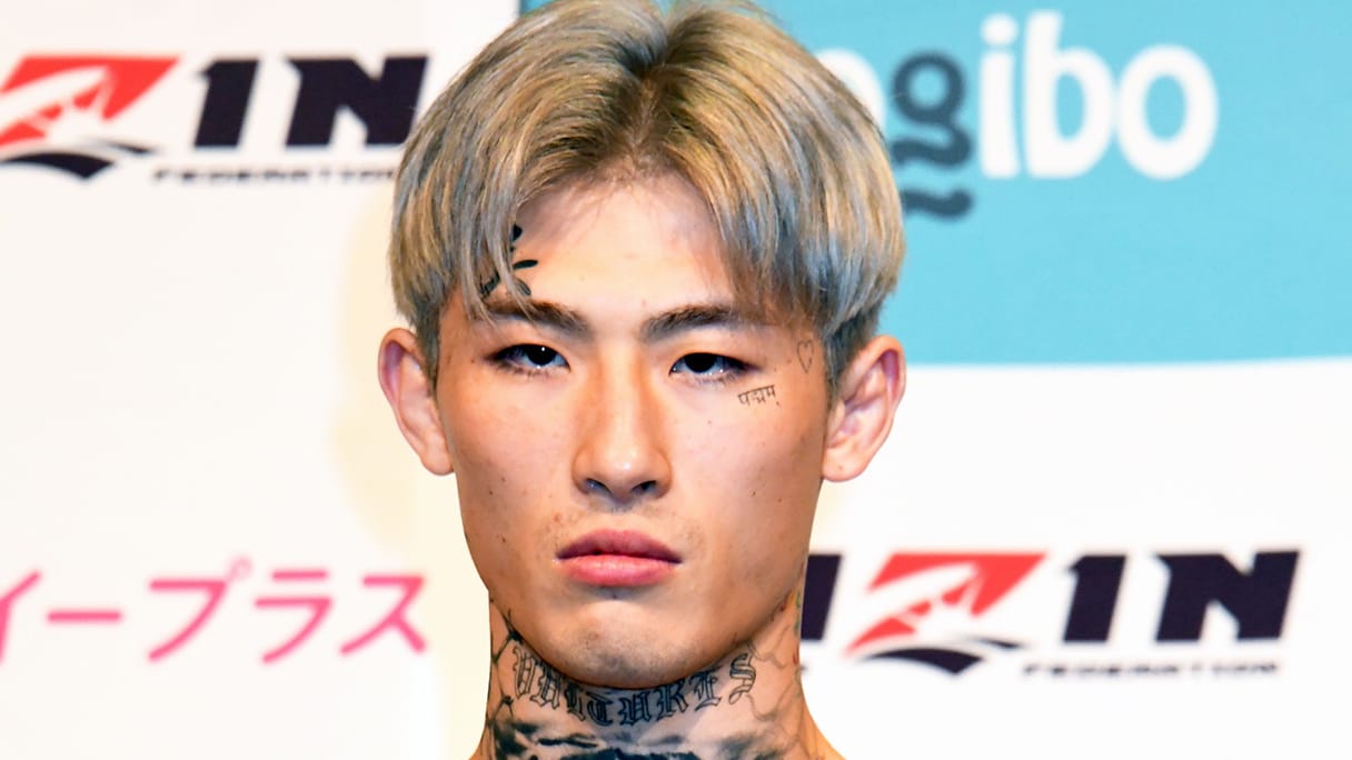 最終値下げ　COMBAT SPORTS 平本蓮使用モデル 最終値下げ COMBAT SPORTS 平本蓮使用モデル - メルカリ