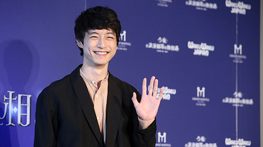 清原果耶を「朝ドラヒロインキラー」坂口健太郎がロックオン!? 撮影現場で仲睦まじくの画像1